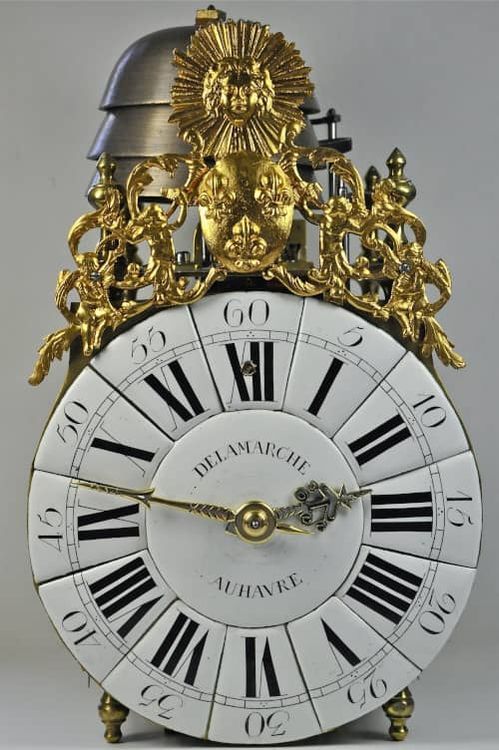 Horloges et pendules du XIXe siècle en fer forgé